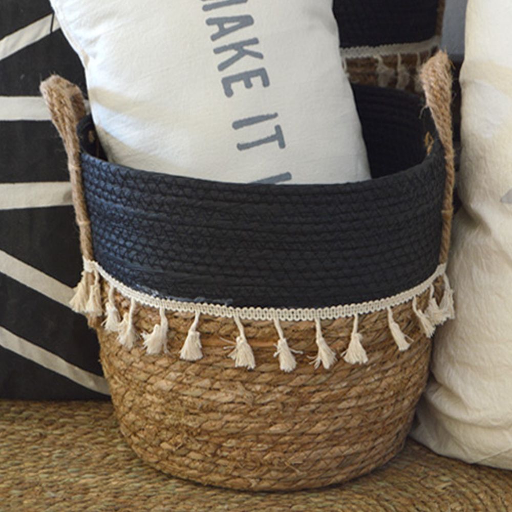 Canasto Uma Mediano Negro