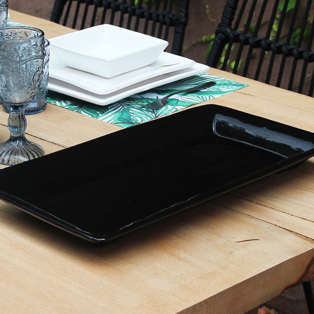 Fuente Moom Negra Grande