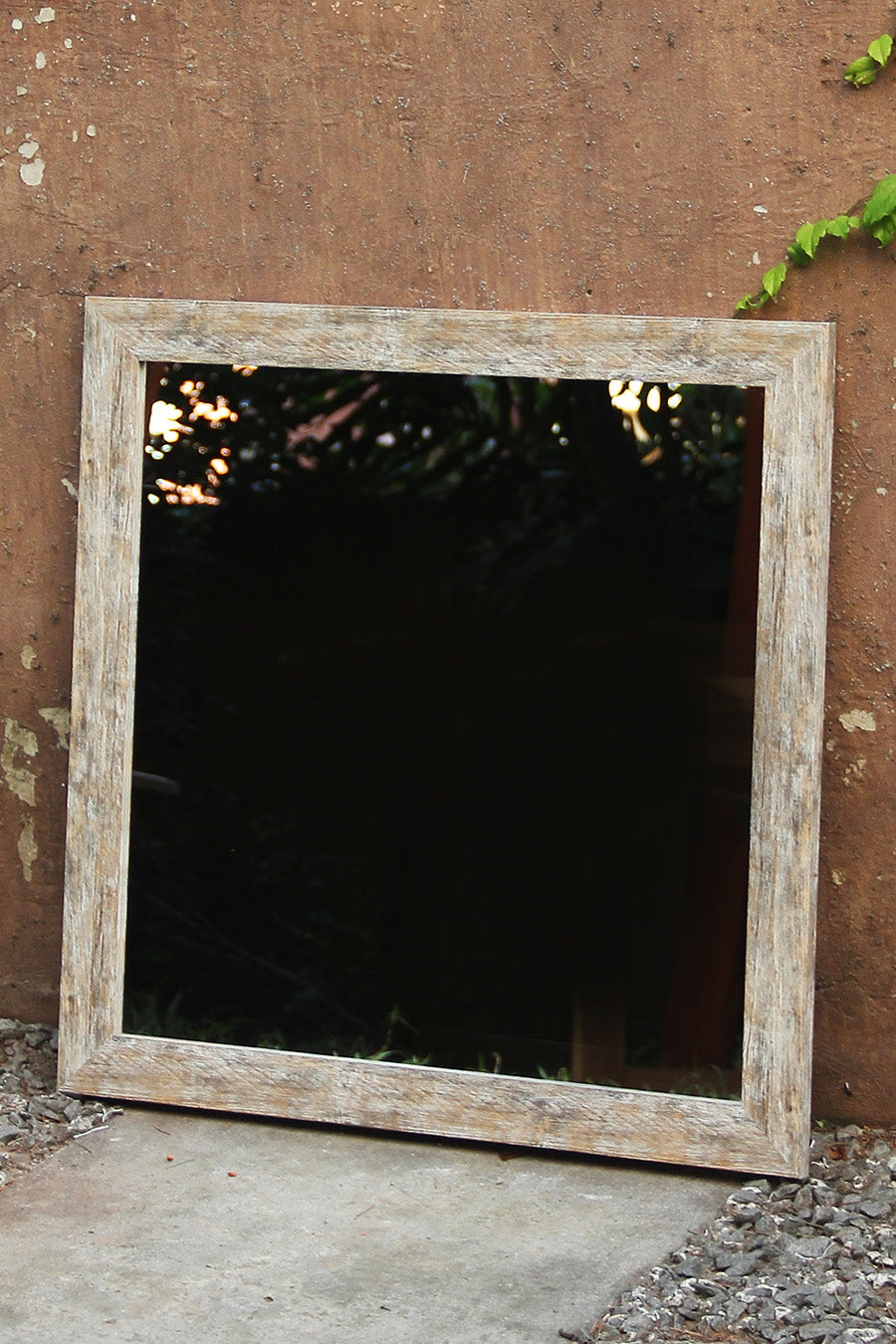 Espejo Chato Madera 78x78 cm