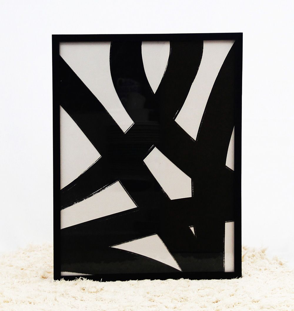 Cuadro Cintas Negras Rectas 60x45 cm Marco Negro