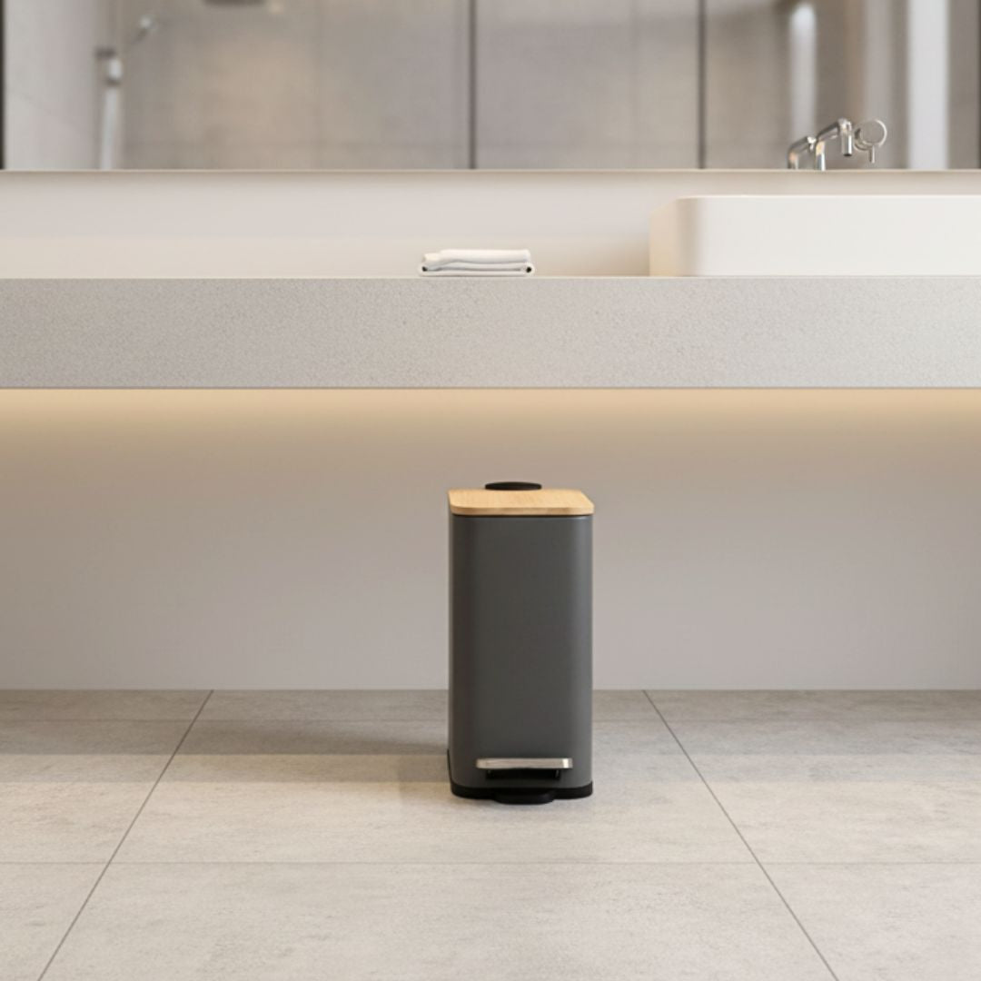 Tacho Rectangular con Tapa de Bambú Cierre Soft 5L Gris