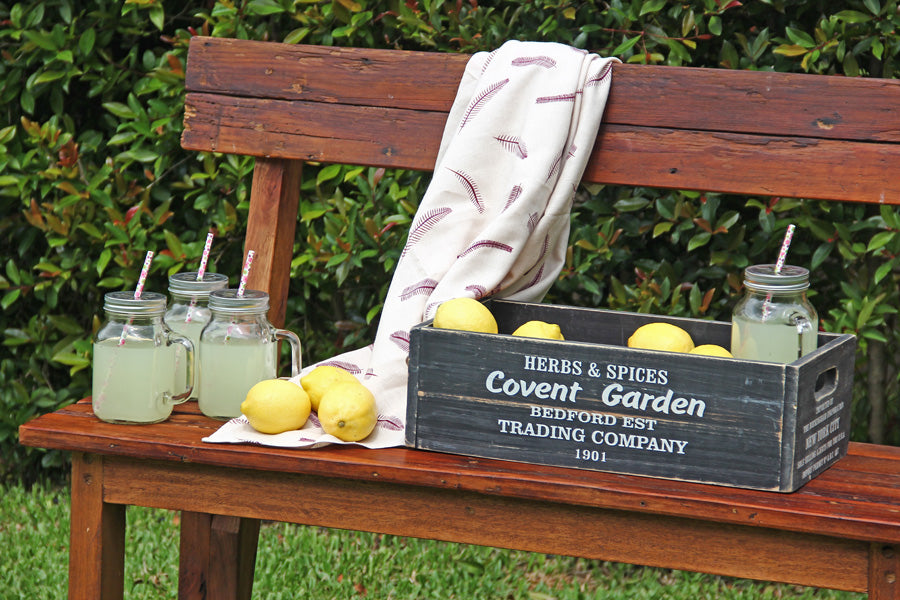 Cajón Vintage Negro