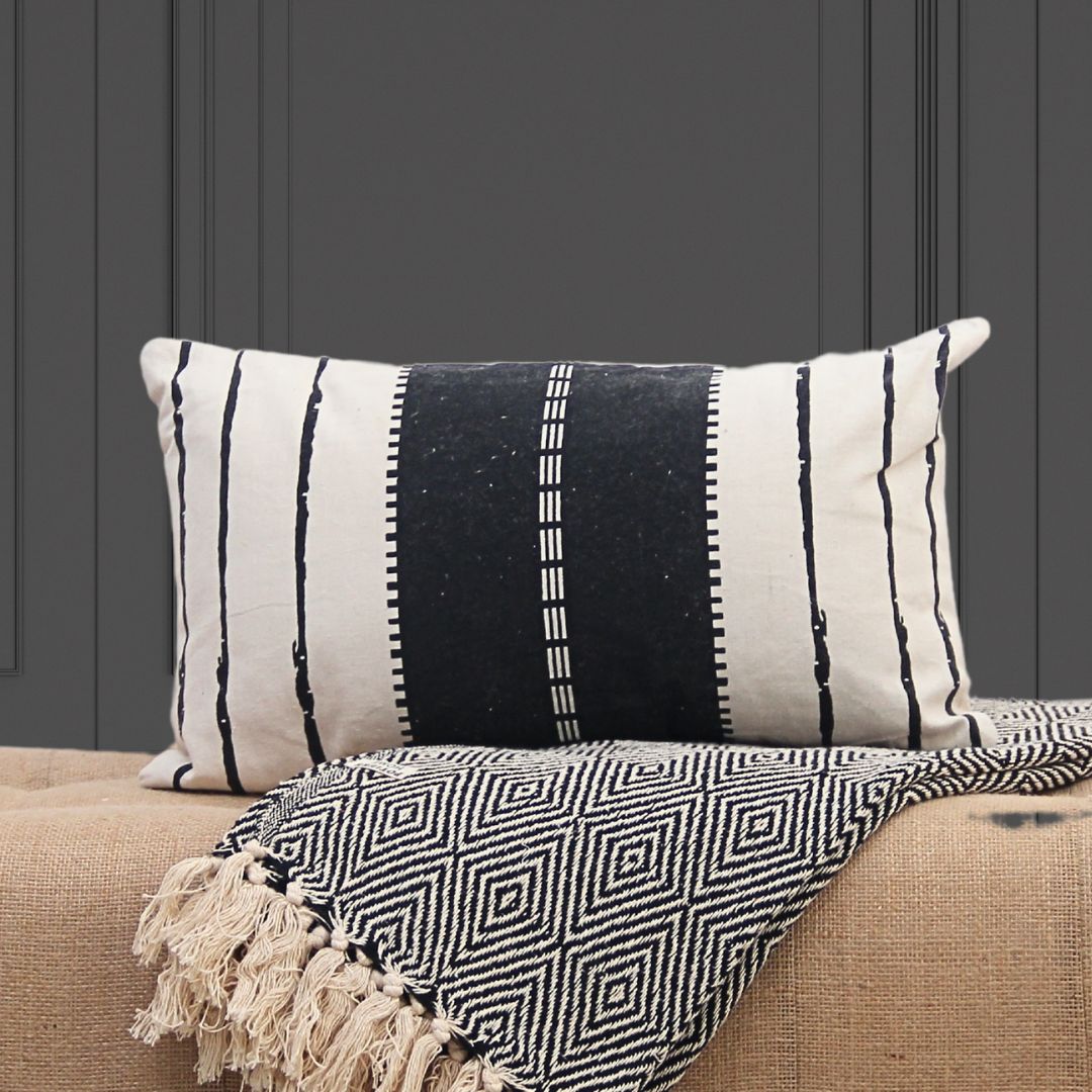 Pack 2 Piezas Almohadón Nilo 30 cm x 50 cm/Manta Indra Black 130 cm x 170 cm