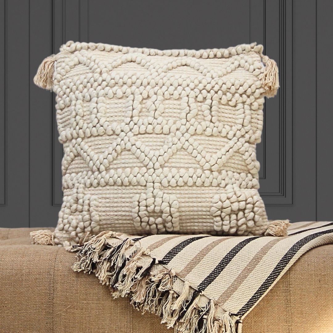 Pack 2 Piezas Almohadón Sutra 45 cm x 45 cm/Manta Runa 130 cm x 170 cm