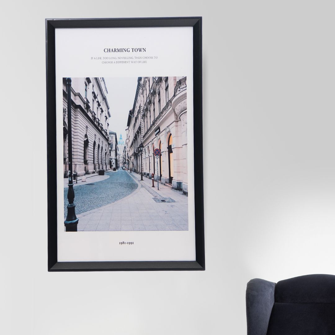 Cuadro Charming 30x50 cm Marco Negro