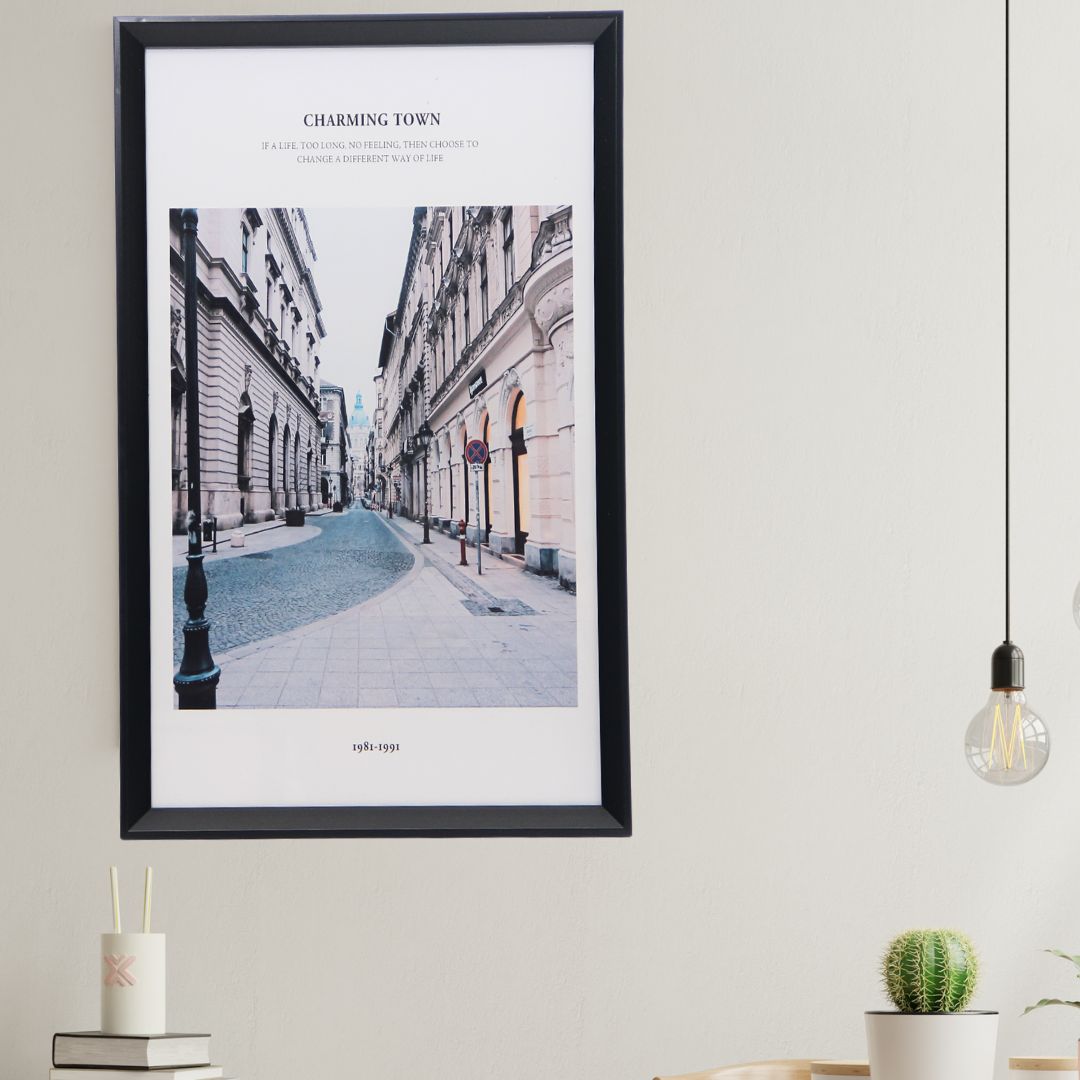 Cuadro Charming 30x50 cm Marco Negro