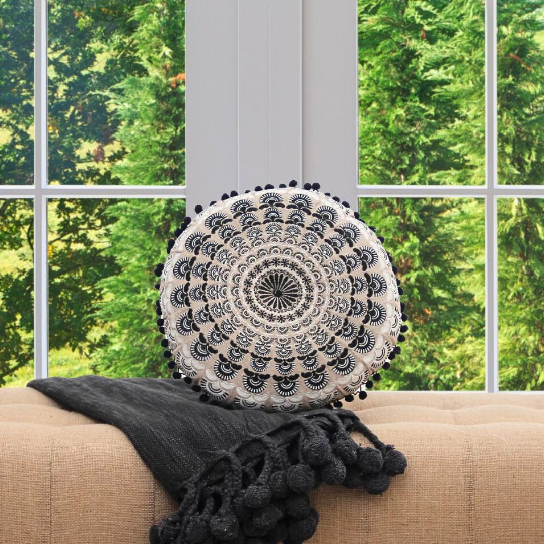 Almohadón Indi Black 40 cm