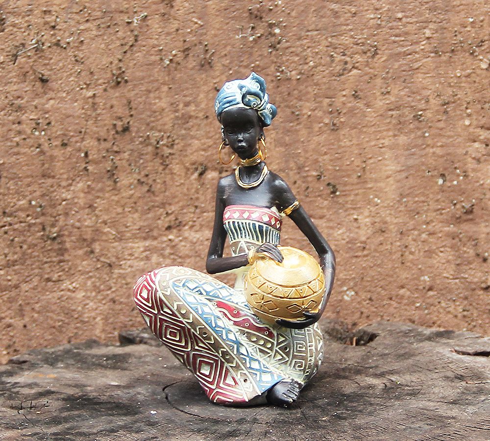 Africana con jarron dorado 9 x 20 cm